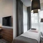 Garden Square Hotel 4*
