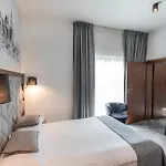 Garden Square Hotel