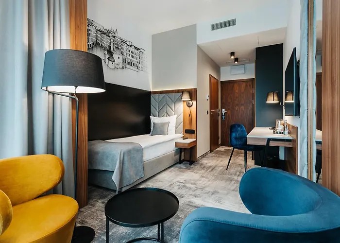 Hotel Garden Square 4*